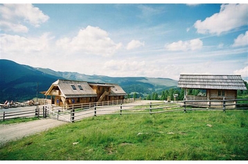 Austria Privát Sirnitz, Esterno